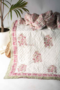 Image for Kessa Kaq128 Pearl Bush Double Bed Quilt Look 1