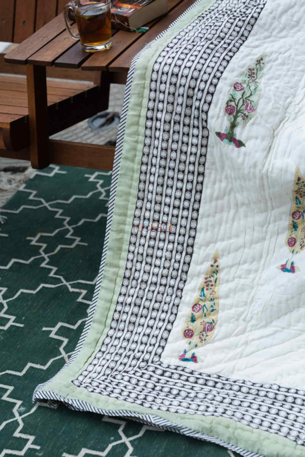 Image for Kessa Kaq134 Catskill White Double Bed Quilt Look 1