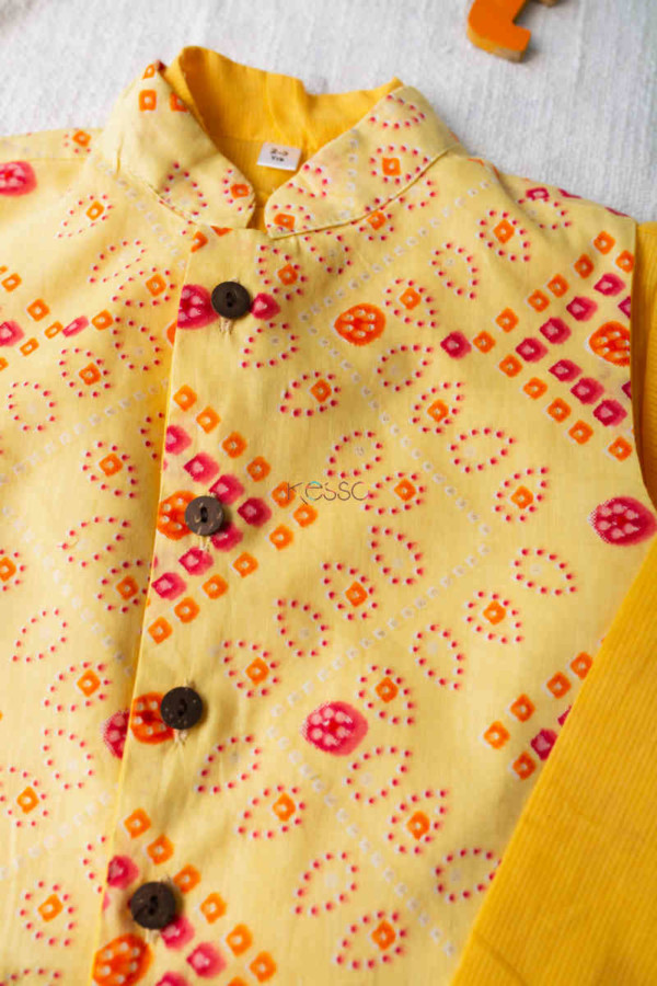 Image for Kessa Aj20 Nazeef Kurta Pajama Set With Jacket Closeup 1