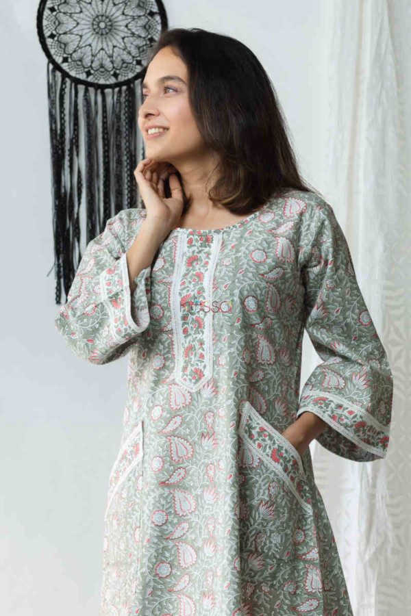 Image for Kessa De79 Hayaat Night Gown With Lace Detailing Side 1