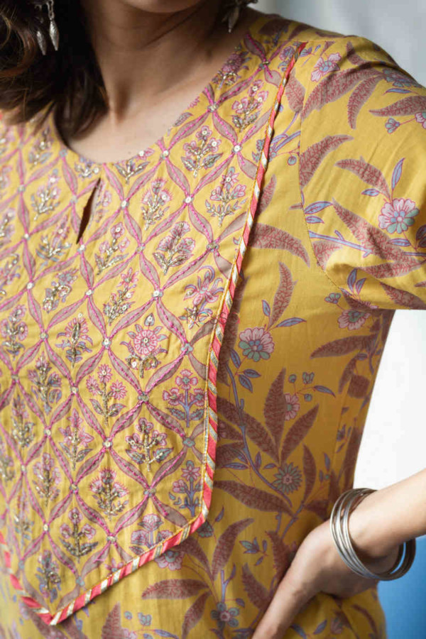 Image for Kessa Avdaf38 Soha Kurta Pant Set With Embroidery And Sequin Details Closeup