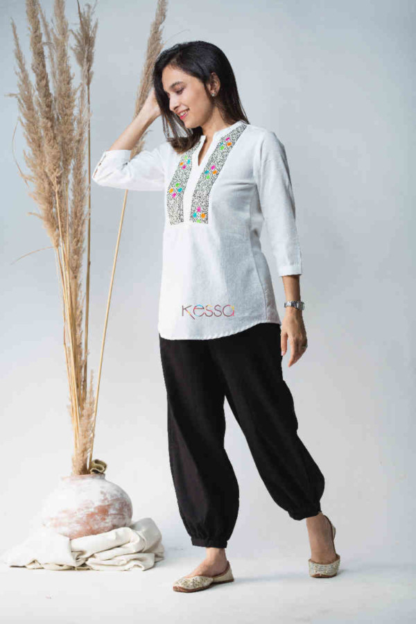 Image for Kessa Avdaf40 Badra Top With Embroidery Details Side