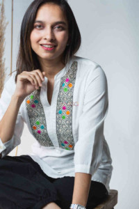 Image for Kessa Avdaf40 Badra Top With Embroidery Details Sitting