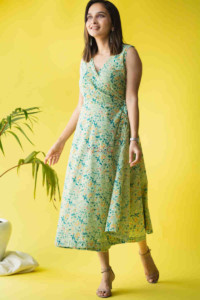 Image for Kessa Avdaf41 Mukhtalif Wrap Dress Look