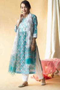 Image for Kessa Avdaf43 Oshin Kurta Dupatta Set With Pittan And Lace Details Look