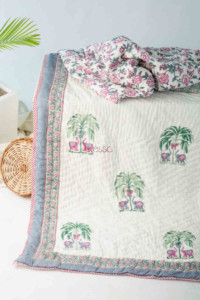 Image for Kessa Kaq148 Pampas White Double Bed Quilt Featured