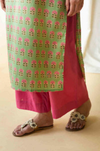 Image for Kessa Taf56 Kalpvan Straight Kurta With Floral Prints Bottom