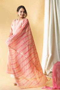 Image for Kessa Ws710 Saachi Kurta Dupatta Set With Bandhani Print Look