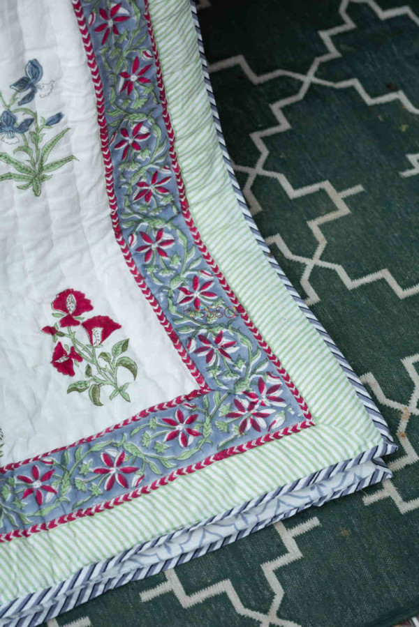 Image for Kessa Kaq152 Casper Grye And White Single Bed Quilt Closeup