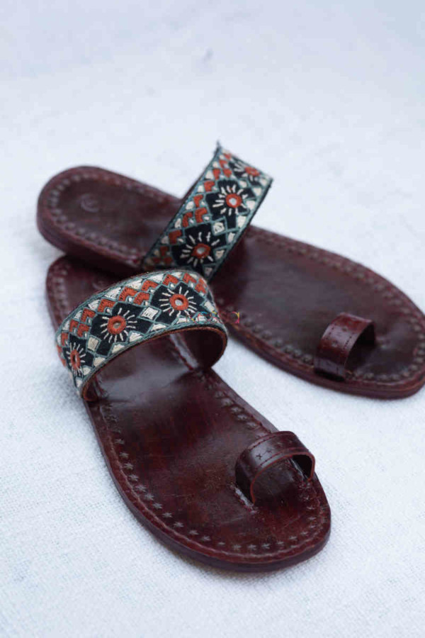 Image for Kessa Kuch11 Leather Hand Work Patch Chappal Look