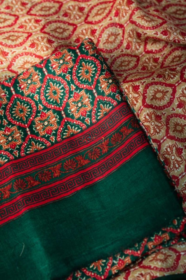 Image for Kessa Kula02 Tapanjot Kurta And Dupatta Fabric Closeup