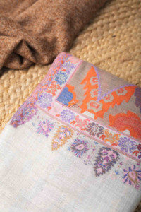 Image for Kessa Kusl38 Jammawar Work White Woolen Shawl Closeup