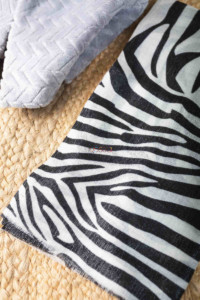 Image for Kessa Kusl52 Black Lurex Woolen Stole Closeup