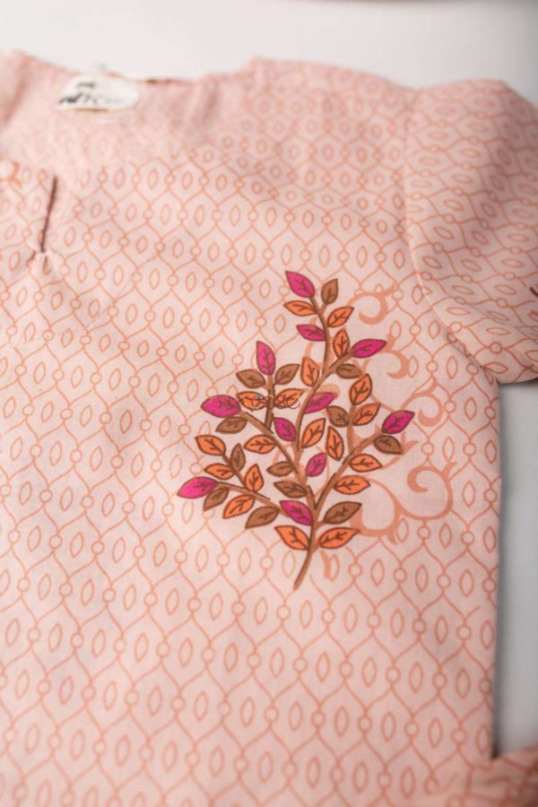 Image for Kessa Dek55 Onion Pink Floral  Kurta Pajama Closeup