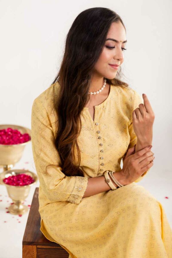 Image for Kessa Vcr150 Adita Maheshwari Silk Straight Kurta Sitting