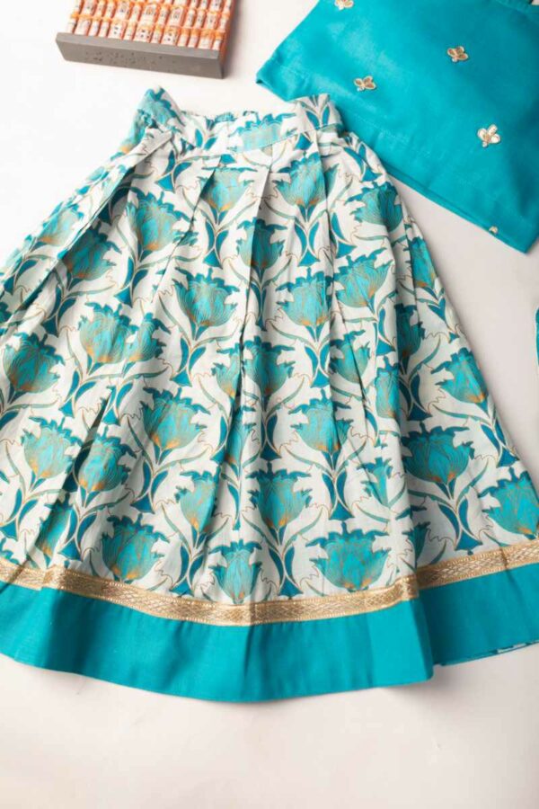 Image for Kessa Aj72 Lavali Girl Cotton Skirt With Top And Dupatta Set Closeup 2
