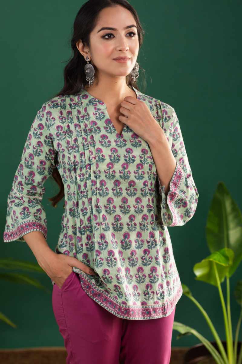 AMAZON BRAND - ANARVA Jaipuri Cotton Printed Short Kurti for Women (Floral  Paisley) : Amazon.in: Fashion