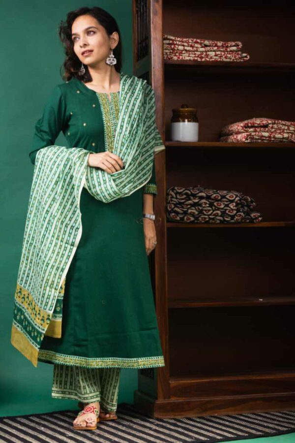 Image for Kessa Wsr356 Pakeezah Cotton Complete Suit Set Featured