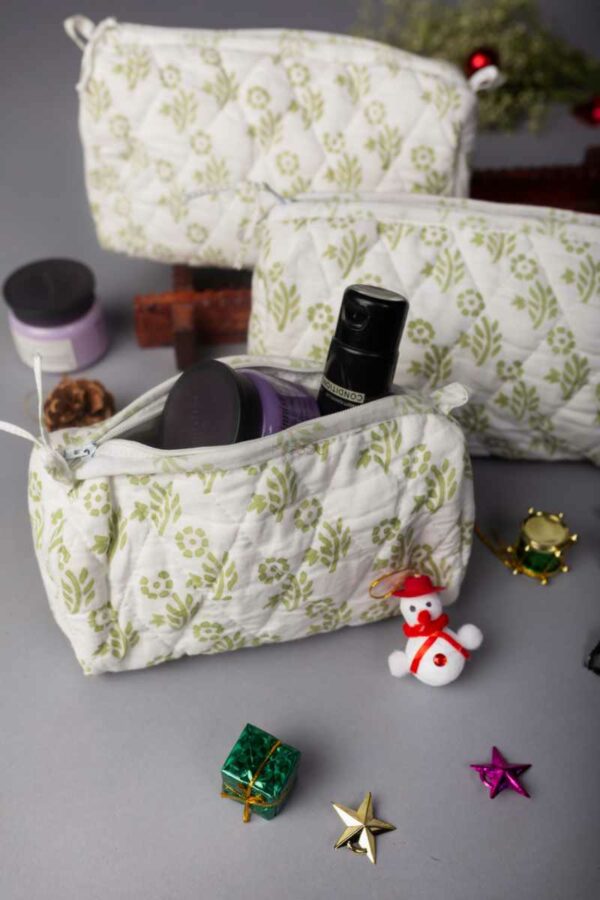 Image for Rn Vca39 Adrika White Toiletry Pouch Set Of 3 Featured