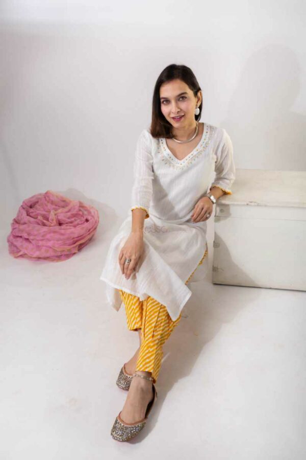 Image for Kessa Vcr144 Chitkala Dobby Kurta With Lehriya Salwar Sitting New