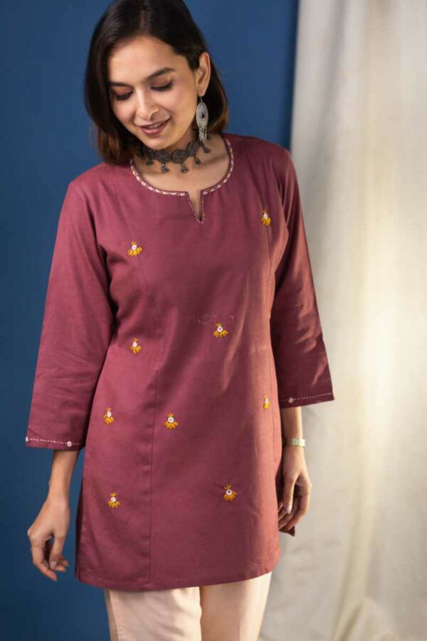 Buy Aarika Pink Cotton Embroidered Straight Kurti for Women Online @ Tata  CLiQ