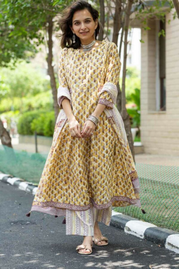 Image for Kessa Wsr396 Bhavya Cotton Handblock Complete Suit Set Front