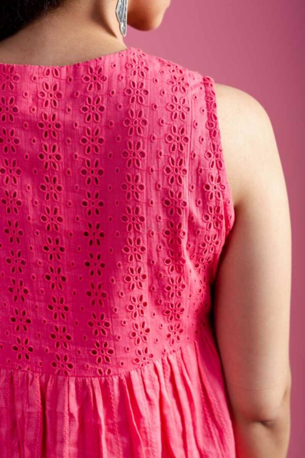 Image for Kessa Ws1023 Gautami Cotton Dobby Short Top Closeup 2