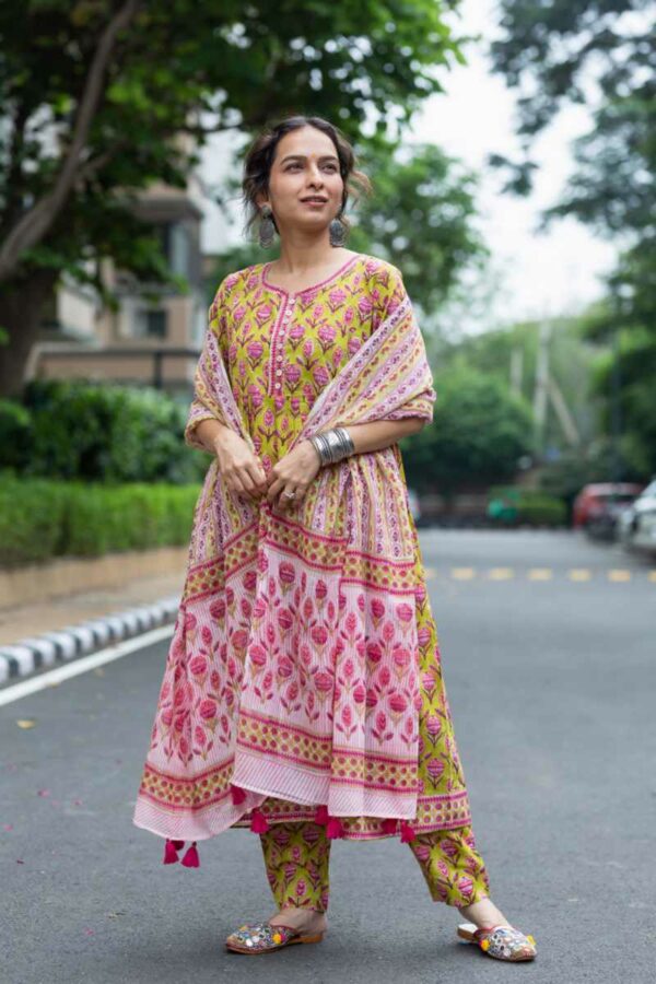 Image for Kessa Wsr398 Gauri Handblock Cotton Complete Suit Set Side New