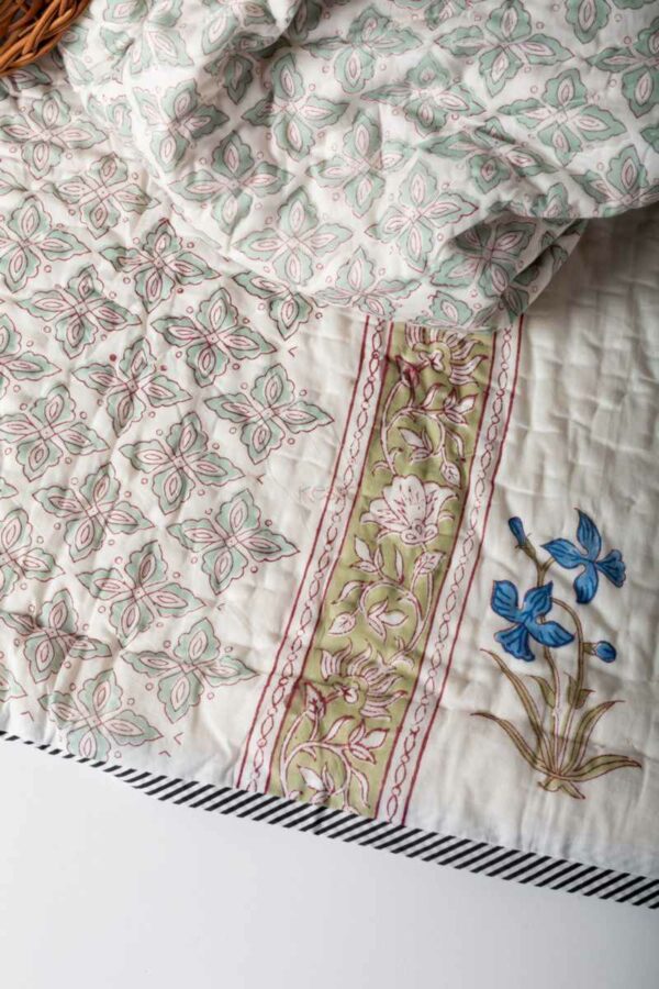 Image for Kessa Kaq270 Nalini Double Bed Quilt Closeup