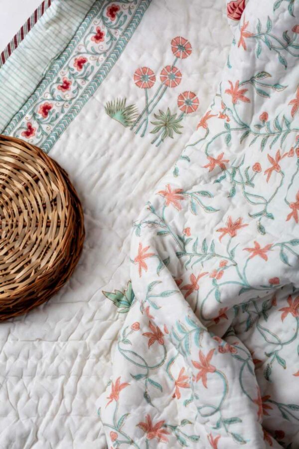 Image for Kessa Kaq299 Kashvi Double Bed Quilt Closeup